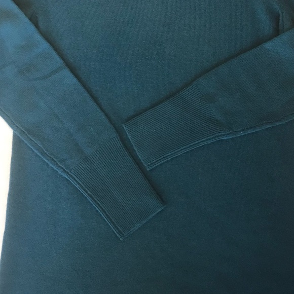 Talbots Extra Small Peacock Blue Cashmere Sweater with Softly Rolled Collar - Picture 6 of 7